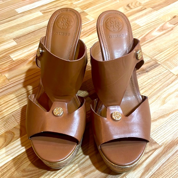 GUESS Heloise Wedge Sandals - Picture 1 of 5